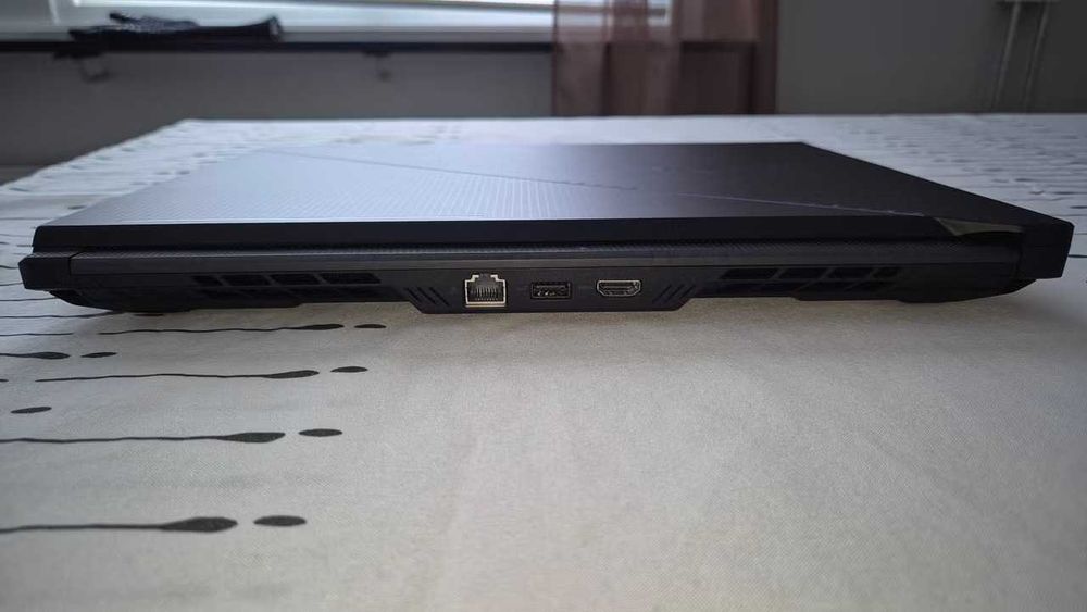 Laptop ASUS ROG Zephyrus Duo 16 2022r.