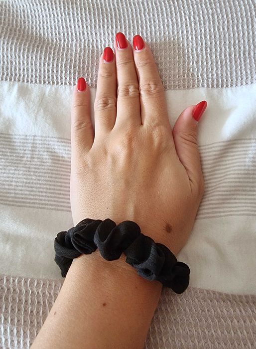 Conjunto de três pulseiras/ elásticos