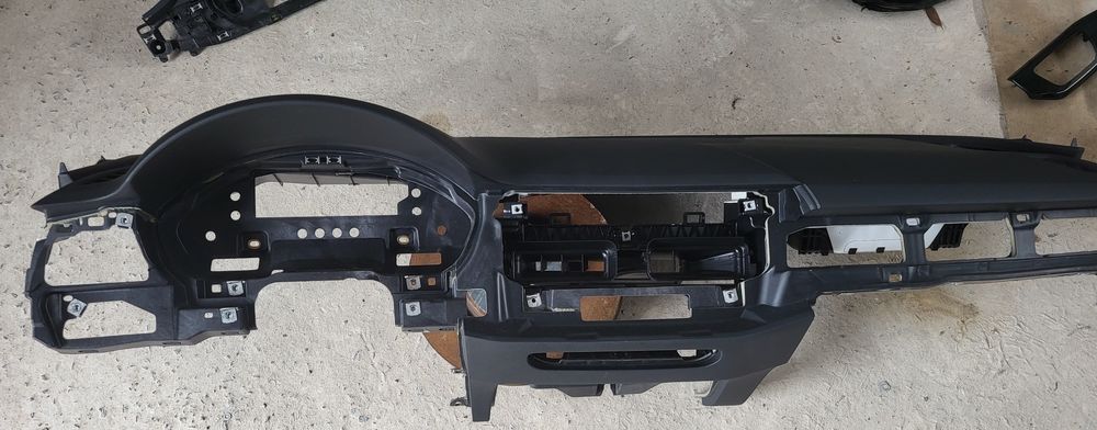 Розборка разборка Audi  A4 B9 , торпедо Audi  A4 b9