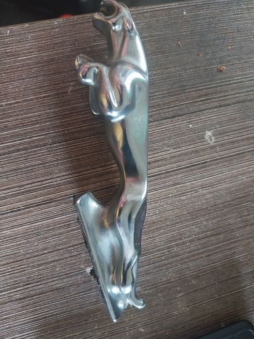 Emblemat  jaguar