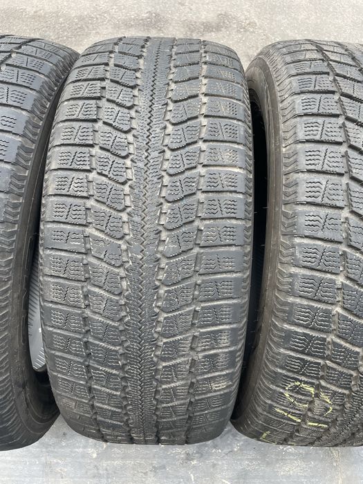 245/55/19 nitto sn3