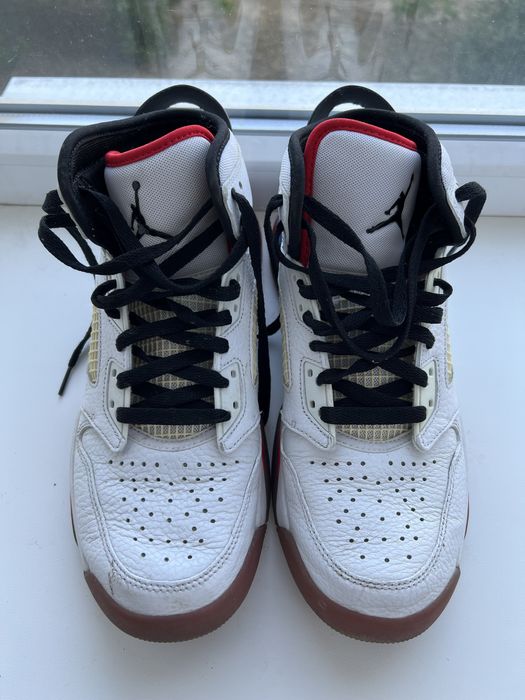 Jordan Mars 270 кросівки