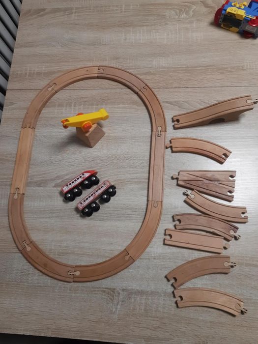 Tory drewniane Ikea plus wagoniki