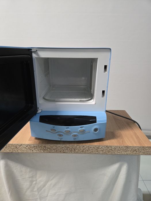 Micro ondas pequena dimensão Electrolux
