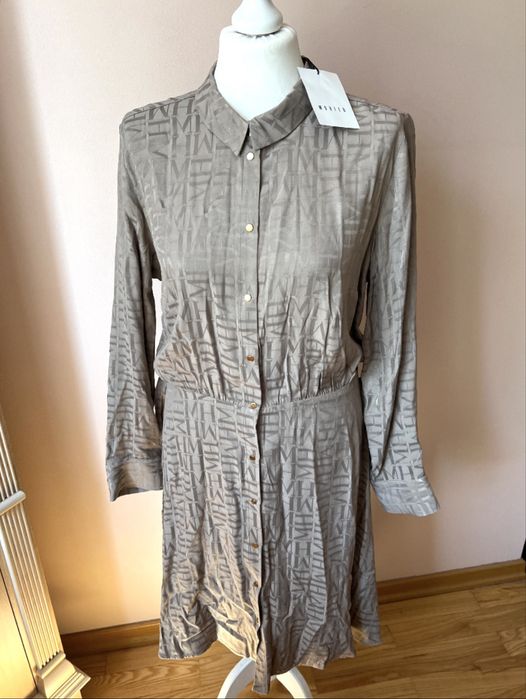 Sukienka koszulowa z wiskozy do pracy na co dzień elegancka casual