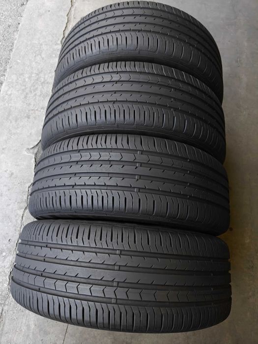 R17 225 60 шини літні Continental PremiumContact5 гарний стан
