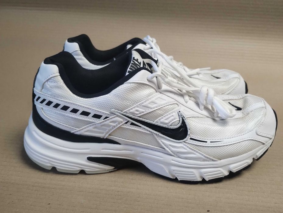 buty sportowe Nike initiator 44,5