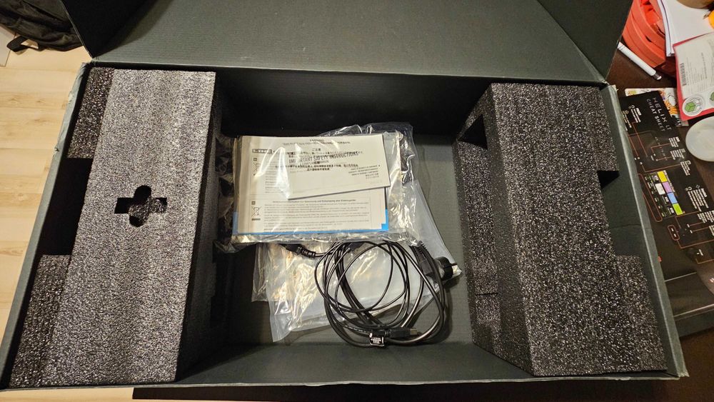 Line 6 HELIX LT - multiefekt, procesor gitarowy - interface