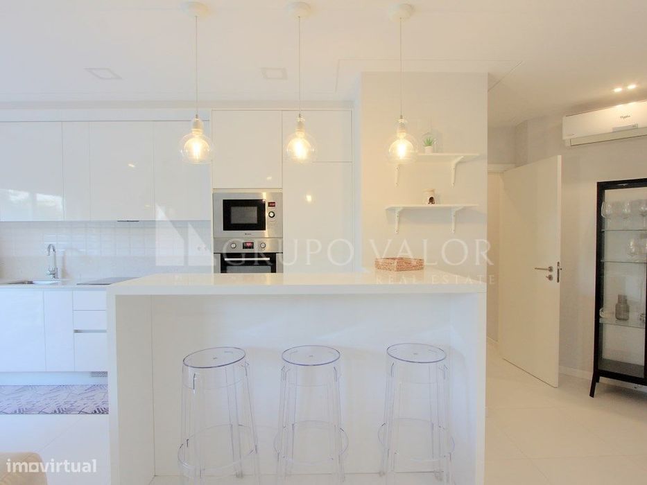 Apartamento T2 com parqueamento, Costa da Caparica
