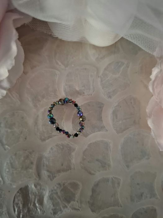 Pierścionek handmade z naturalnych kamieni hematyt