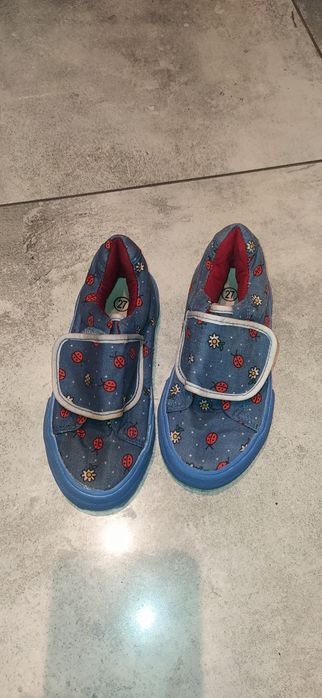 Tenisówki dla dziewczynki