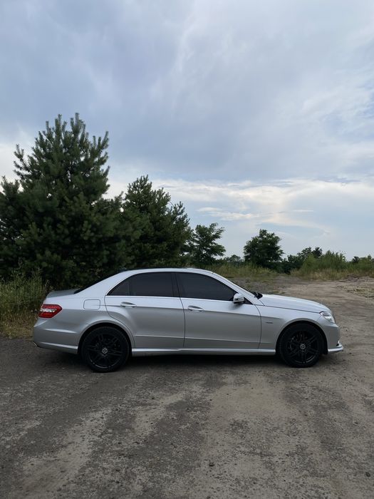 Mercedes-Benz E Class 2010 VIN WDD2120891A348540 фото оголошення 5 з 8