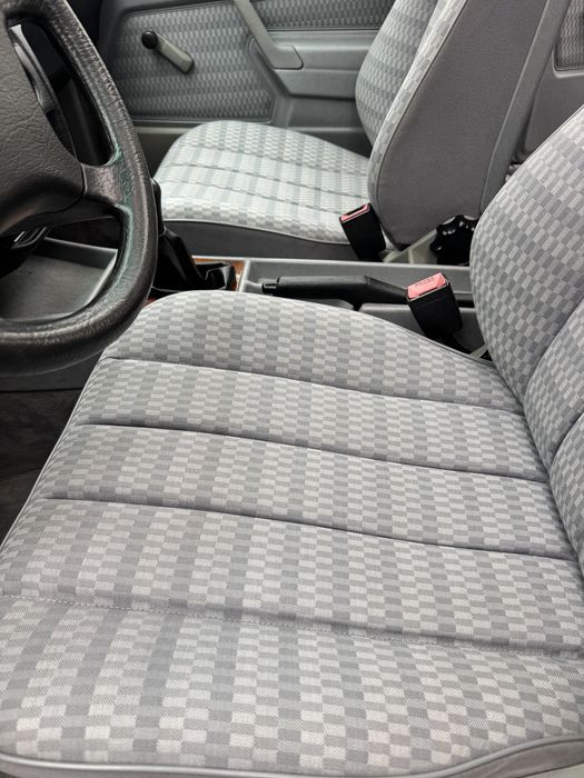 Mercedes 190D muito bom estado