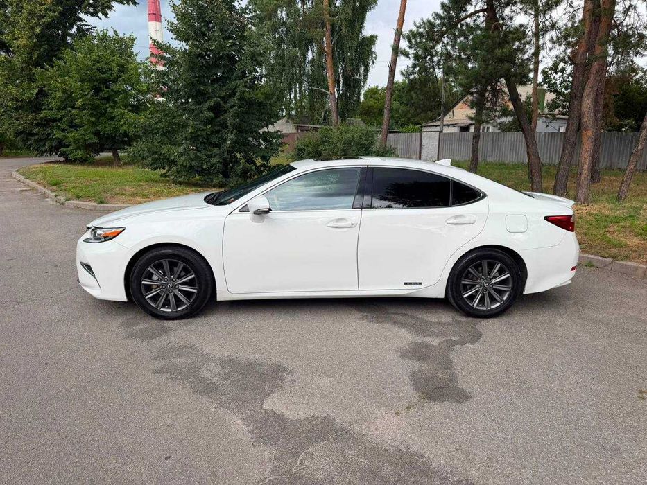 Lexus ES 300h | 2015 рік | Гібрид + ГБО | Автомат