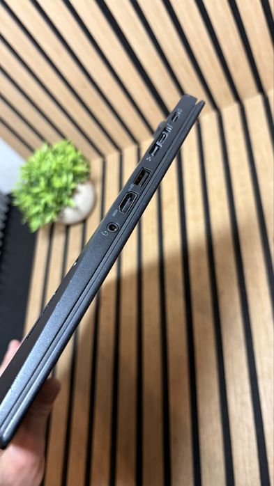 Продам Ноутбук Lenovo ThinkPad T490s Intel Core i5-8365U