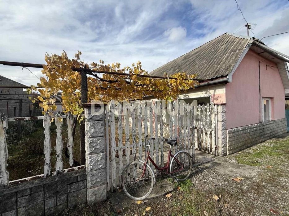Продаж будинку в центрі Виноградова