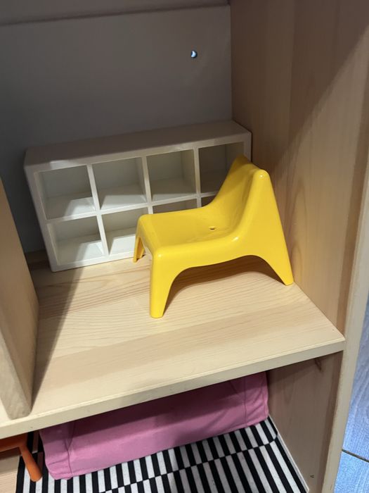 Ikea domek dla lalek, półka ścienna