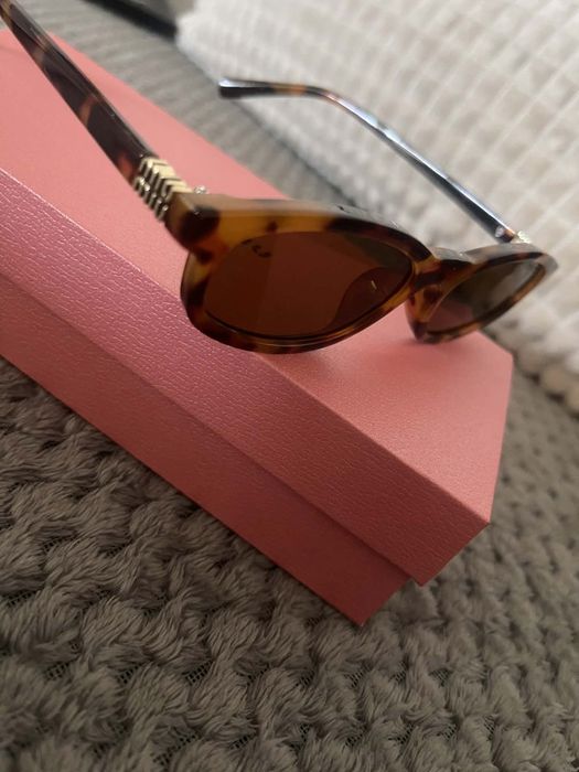Okulary Miu miu.