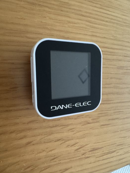 DANE ELEC MP4 Player Miniclip 8GB64738821010178120