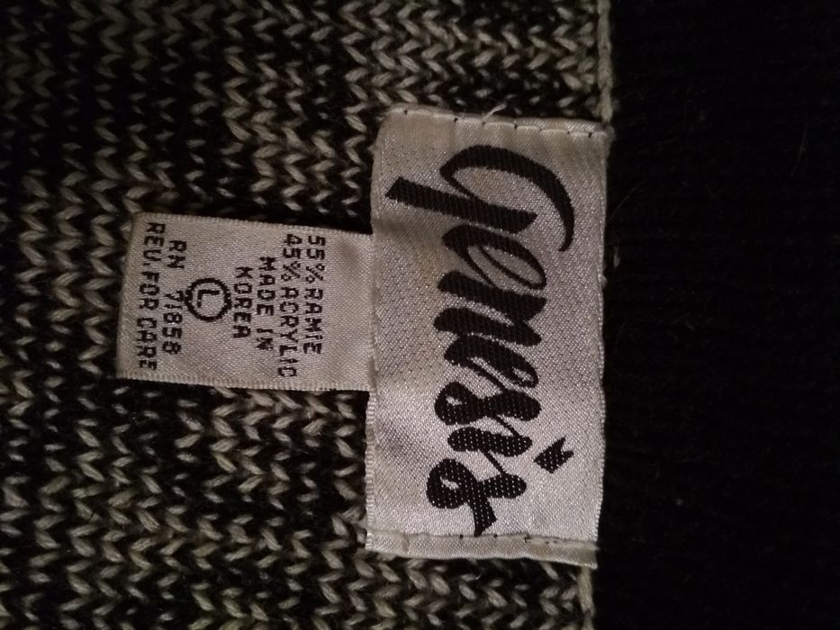 Sweter w bialo czarne wzory 42-44