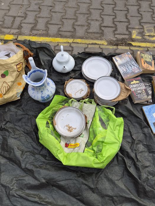 Porcelit Pruszków talerze różne.