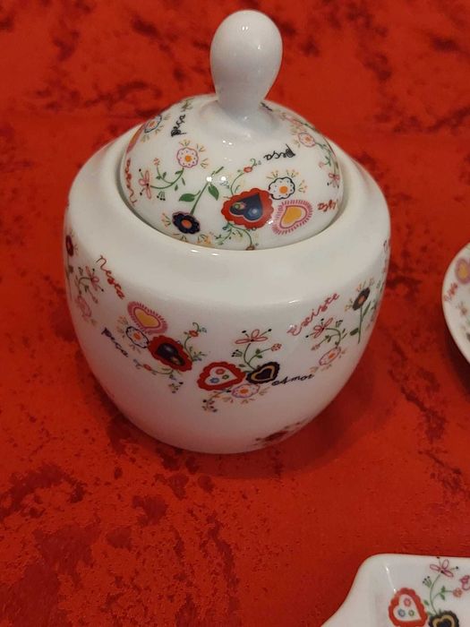 Magnifico Serviço de Chá e Café em Porcelana 15 pçs *NOVO*