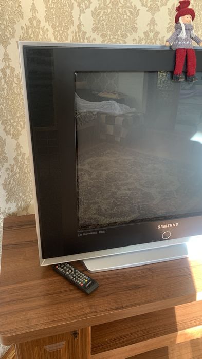 Телевізор Samsung CS-29CSZ45HSQ з плоским екраном 29"