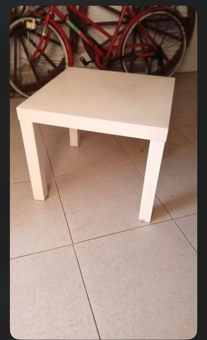 5 mesas quadrangulares