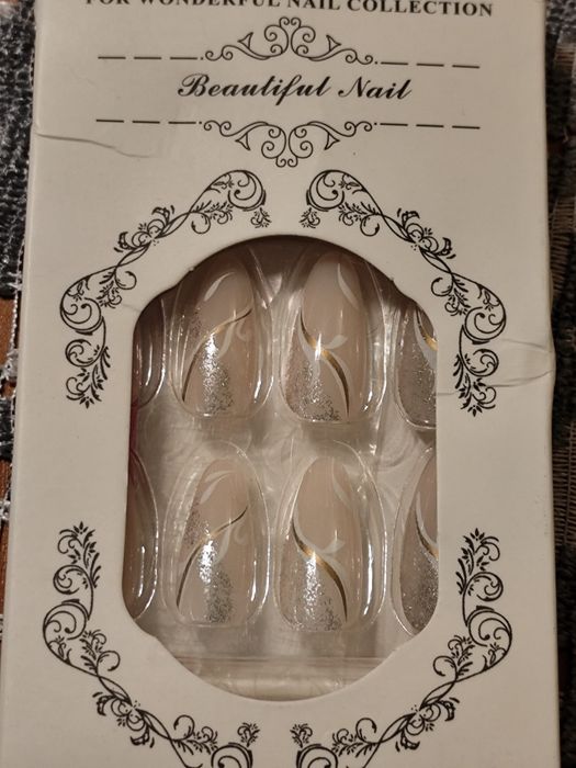 Sztuczne paznokcie cena za 2 opakowania