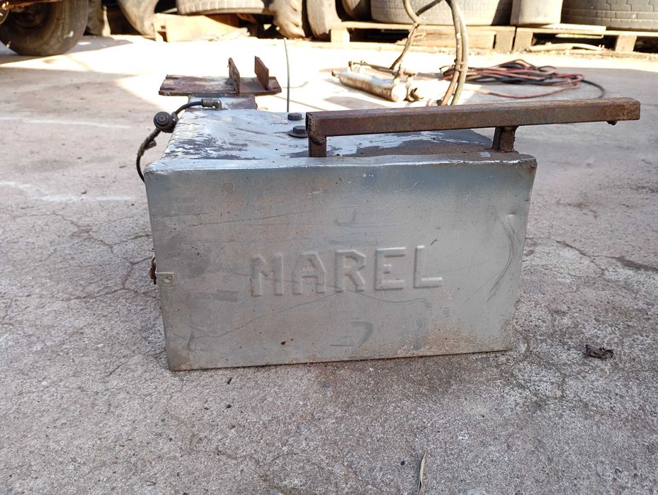 Plataforma elevatória Marel 2000 VKG