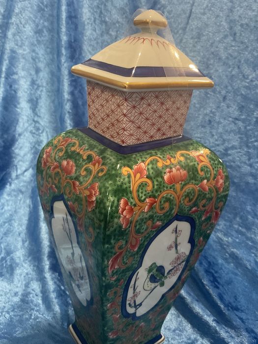 Pote vista alegre Ansham pintura a ouro com 26 cm tem tampa