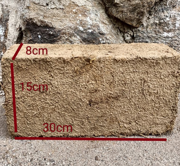 Adobes de barro para construção