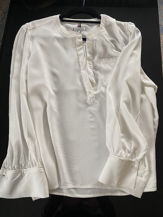 Sprzedam białą bluzkę koszulową Tommy Hilfiger