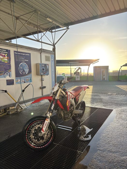 Honda CRF450R Supermotard