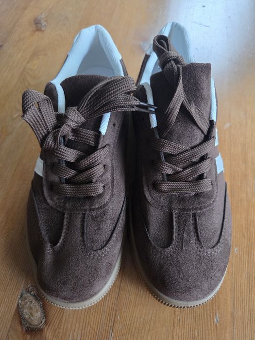 Nowe sneakersy 36