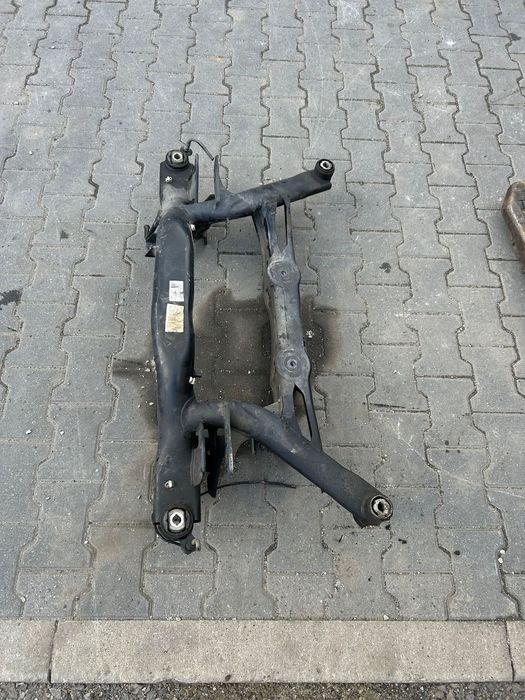 Audi A3 8V wózek tył sanki bez rdzy 5Q0505235J Golf VII 4x4 Tiguan II Arteon belka zawieszenia tył quattro 4motion