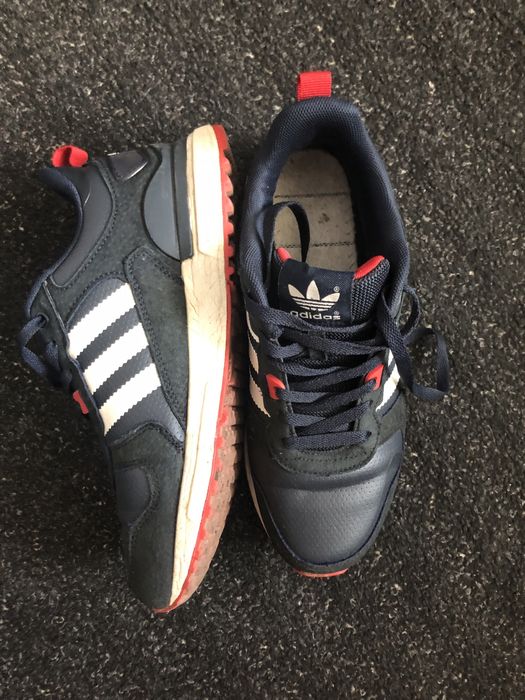 кросівки adidass