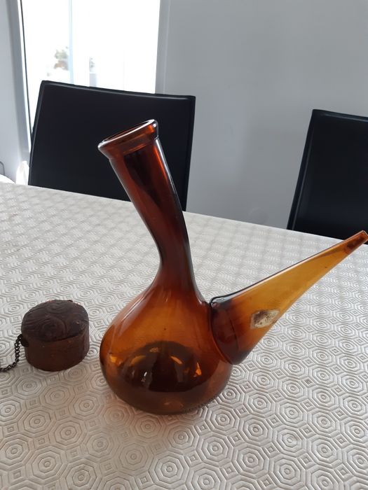 Garrafa de vinho em vidro