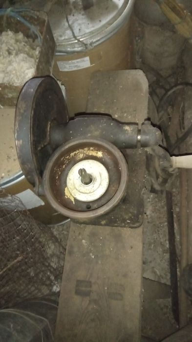 Сепаратор для молока советского виробництва