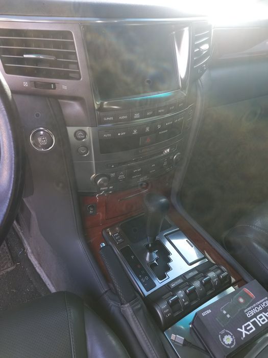 Продам Лексус ЛХ 570