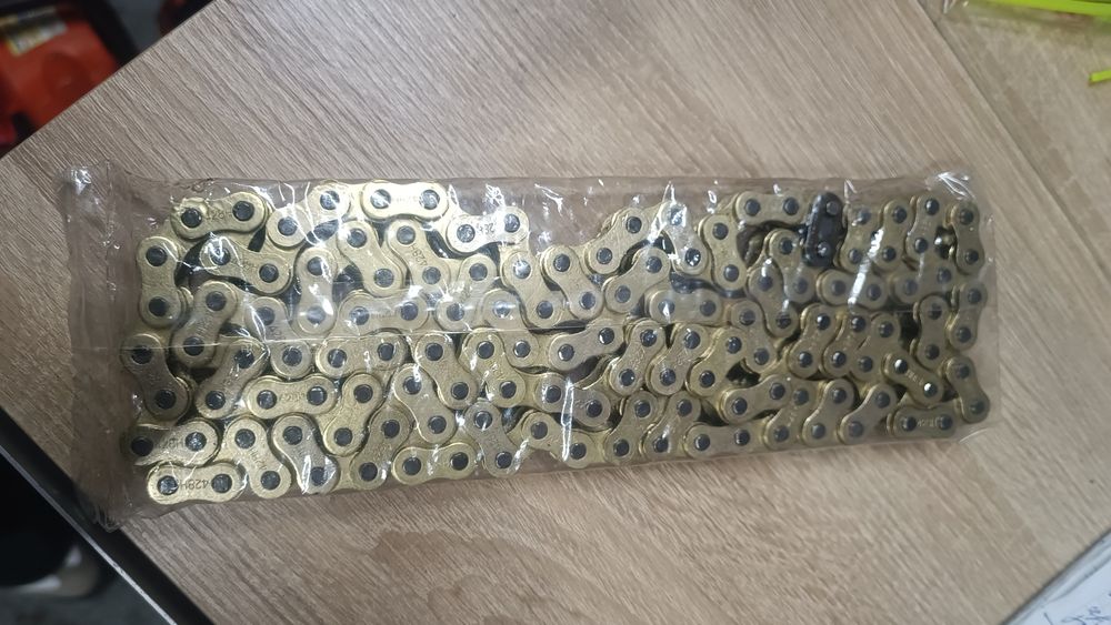 Ланцюг 428 усилений