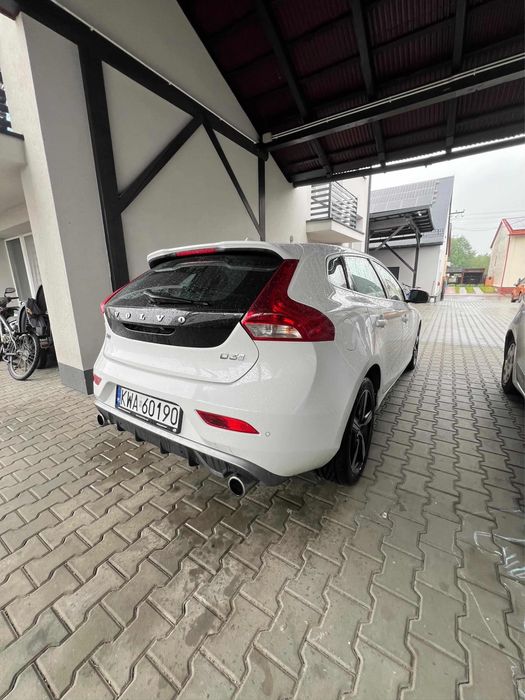 Volvo V40 D3 R-Design