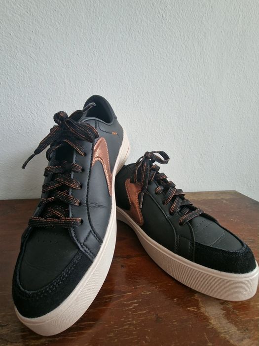 Sapatinhas Skechers Hiland - Quite Chic Mulher 38