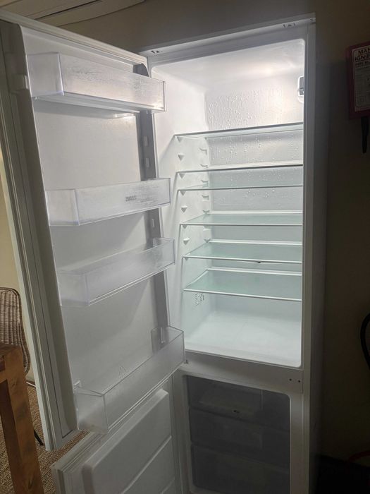 Combinado Zanussi znln18es1 de encastrar - Troia