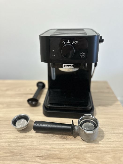 Maquina de Café Expresso Delonghi (cafeteira)