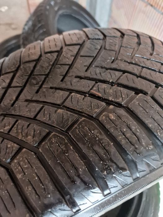 Opony zimowe Yokohama 225/50 R17