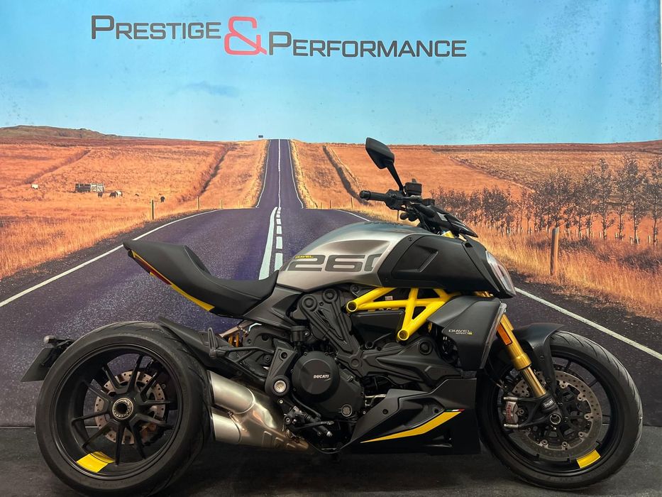 Ducati Diavel S - Black &amp; Steel
