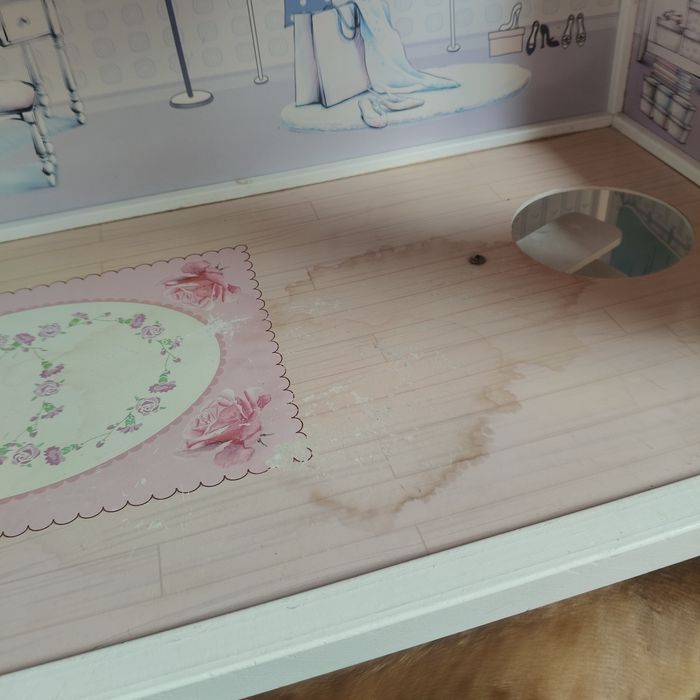 Duży domek dla lalek