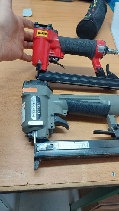 Vendo vários materiais de costura profissional