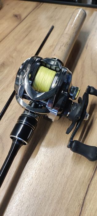 Wędka + multiplikator casting 180 cm długości 0,5 do 8 gramó wyrzutu